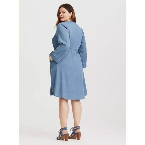 Torrid Lyocel Chambray Shirt Dress 2X Split Neck Utility Pockets Denim Utility - Picture 3 of 11